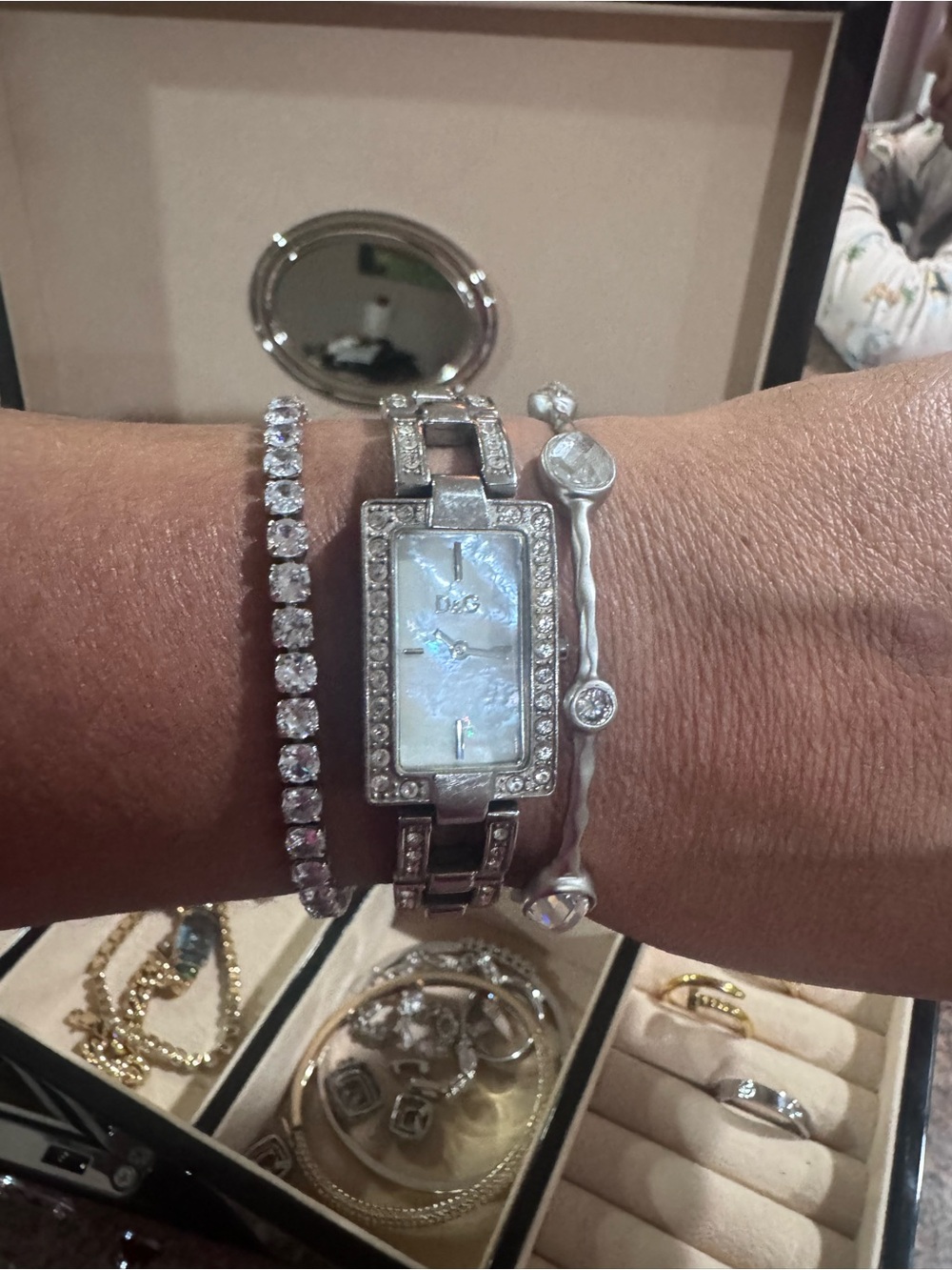 AUTHENTIC D&G Silver Tone Crystal-Accent Women's Bracelet Watch